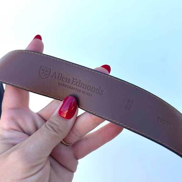 Allen Edmonds Men’s Classic Brown Leather Dress Belt Silver Buckle USA Made 91 - Picture 6 of 8